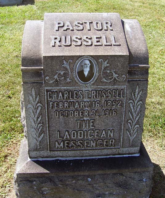ChaLes Taze Russell no fue masón Laodicean%20messenger%20russell%20grave